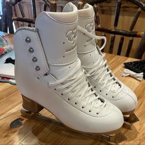 Jackson Elle Figure Skates 7R
